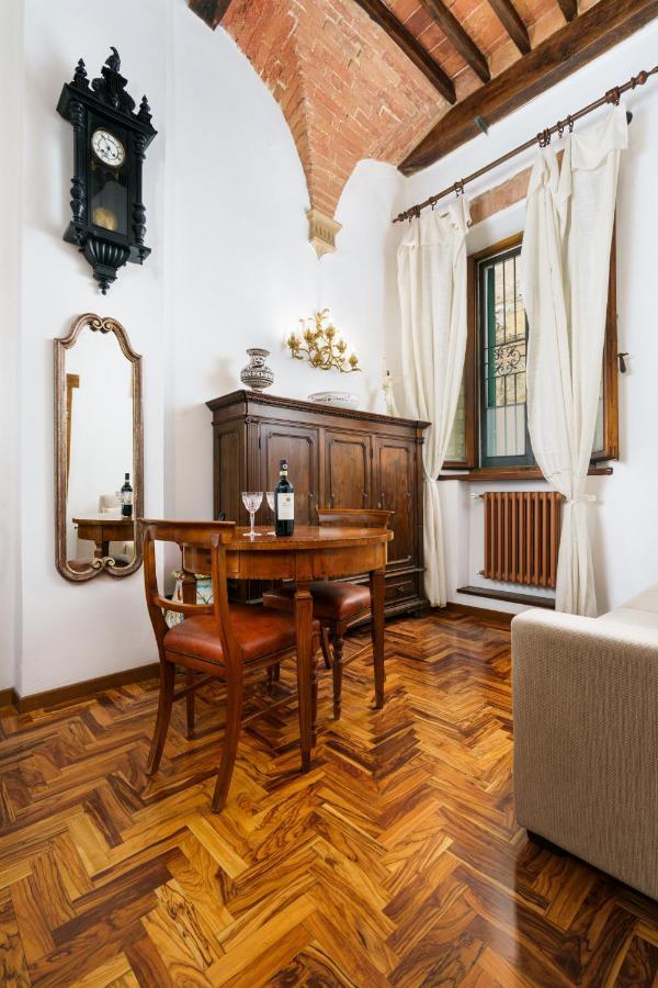 Dupre Apartment Siena Bagian luar foto